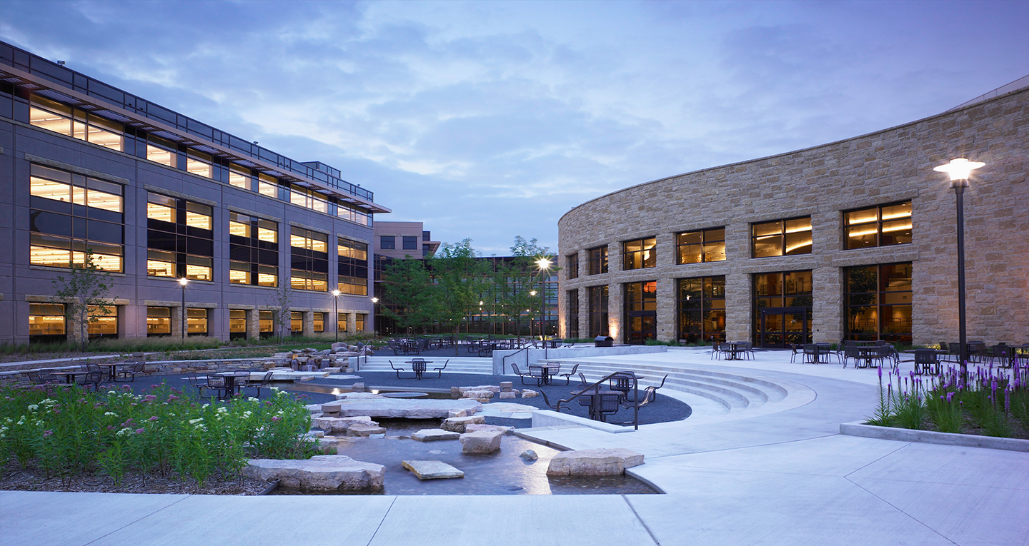 Wells Fargo West Des Moines Campus - SVPA Architects